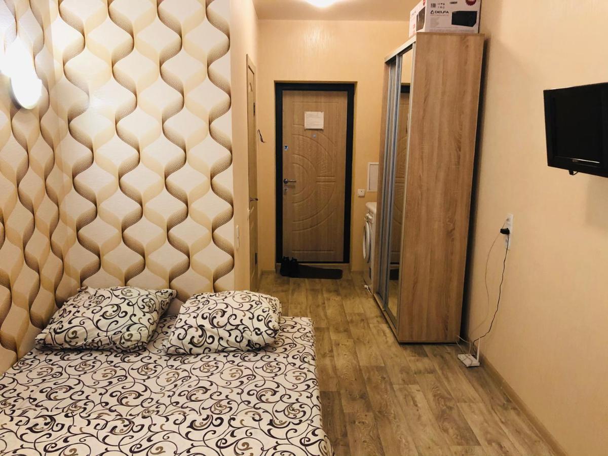 Comfortable Apartment near Metro Charkiv Esterno foto